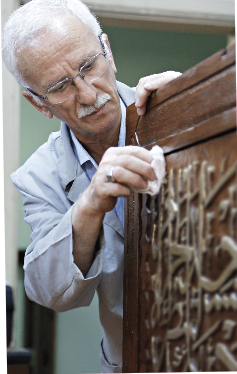 Hem hattat hem hakkak